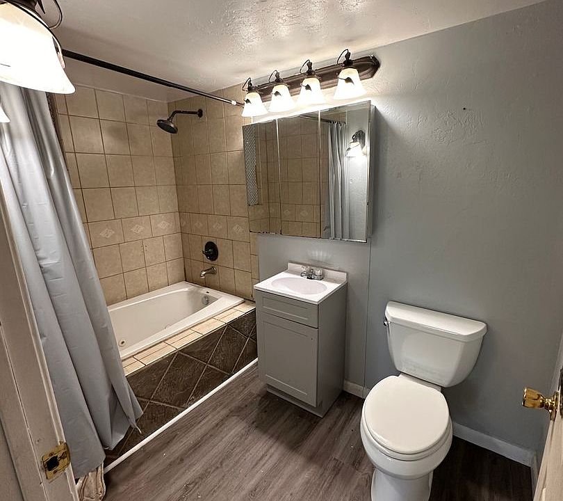 2nd image of 409 W Wilson St