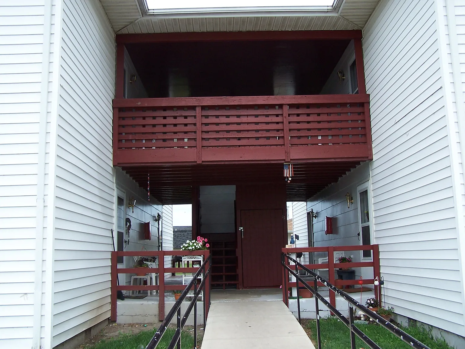 Peggy Dee Apartments — Photo 1