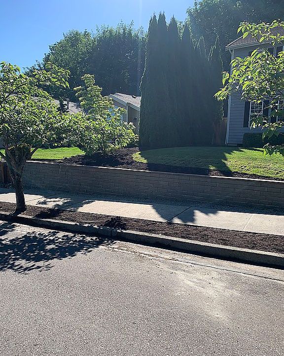 1st image of 2233 11th Street Pl SW