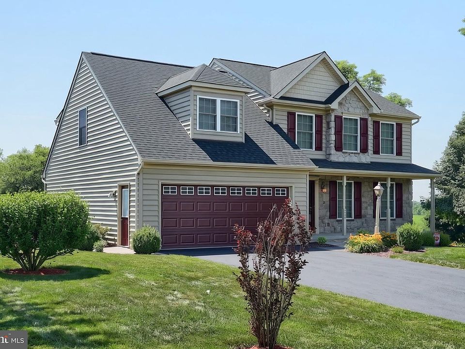 1st image of 137 Kimberly Ln