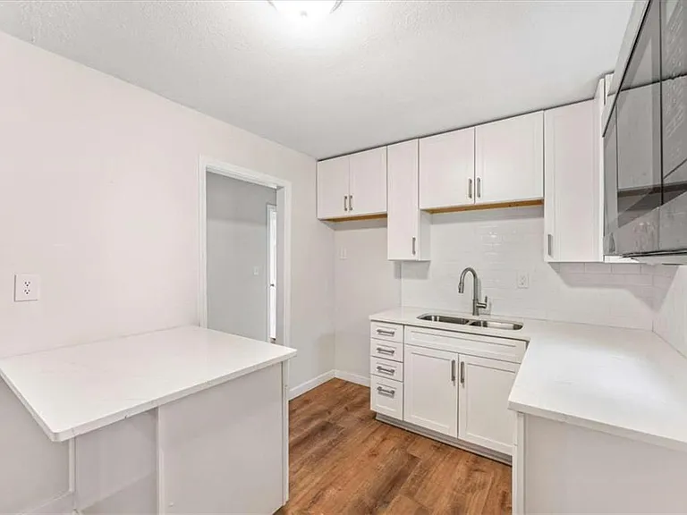 2905 Gresham Rd — Photo 8