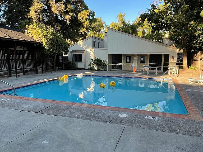 940 Kiely Blvd #K — Photo 12