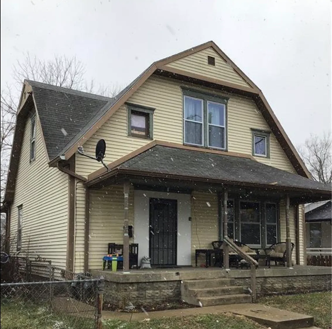 1526 Asbury St photo 1