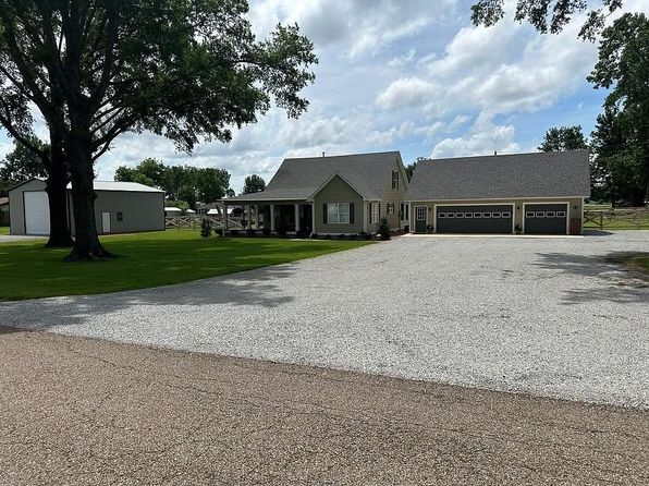 70 Oakwood Cv