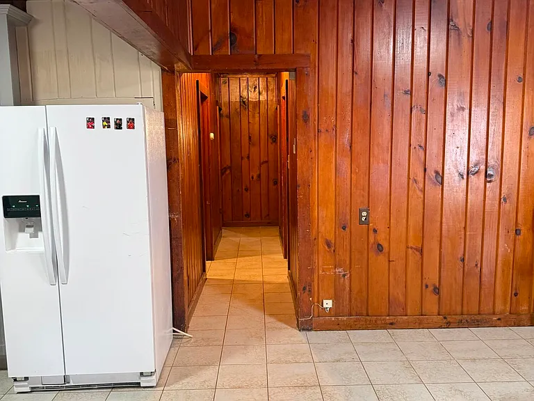 1017 W Lakewood Rd — Photo 3