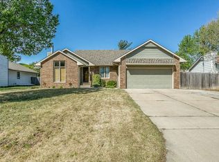 1837 N Topaz St, Wichita, KS 67212