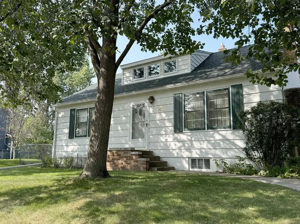 2485 14th Ave E, North Saint Paul, MN 55109