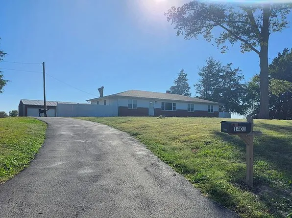 1401 W 7th St, Centralia, IL 62801