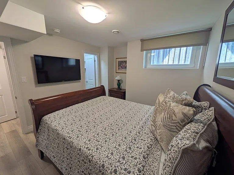 203 Bishop Dr — Photo 6