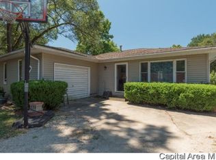 14069 Saint Joseph Rd, Athens, IL 62613