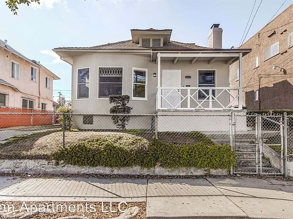 2nd image of 3022 E 4th St