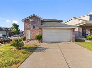 152 Cliff Heights Cir, Dallas, TX 75241