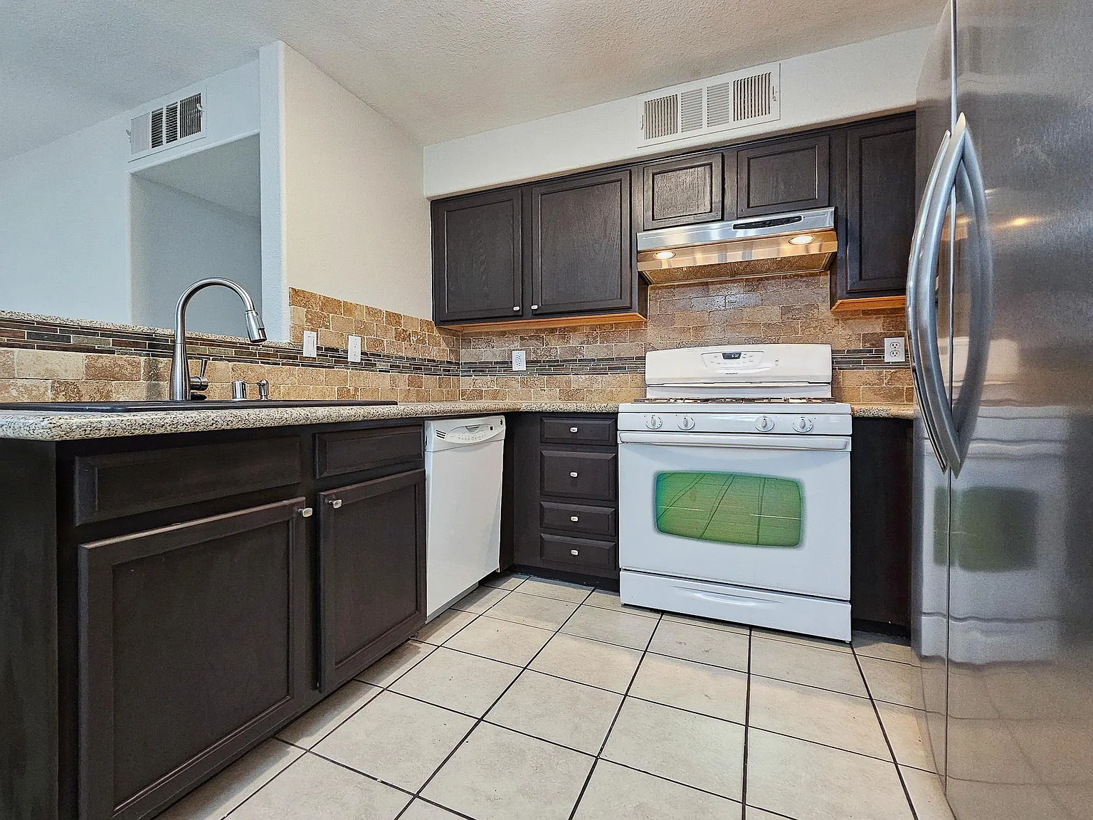 5150 Mandalay Springs Dr — Photo 3