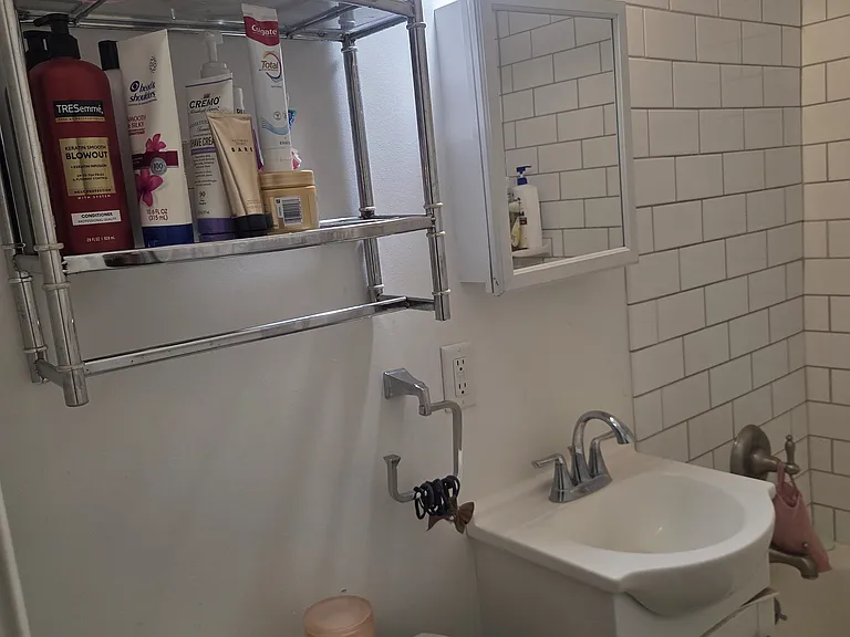12 Corbin Ct #1 — Photo 5