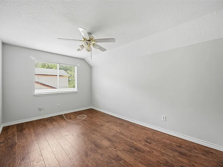 7330 Maple Walk Dr — Photo 22