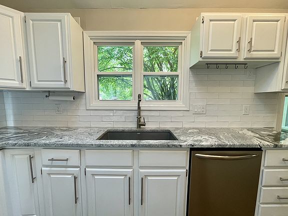 5th image of 6222 N Washington Blvd #A