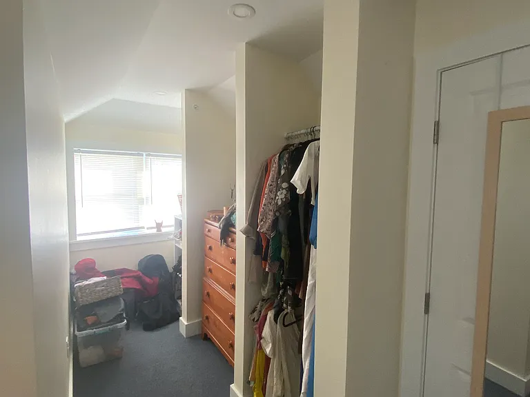 91 E Spring St #F — Photo 14