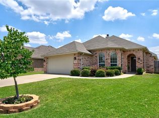 8508 Lake Springs Trl, Hurst, TX 76053