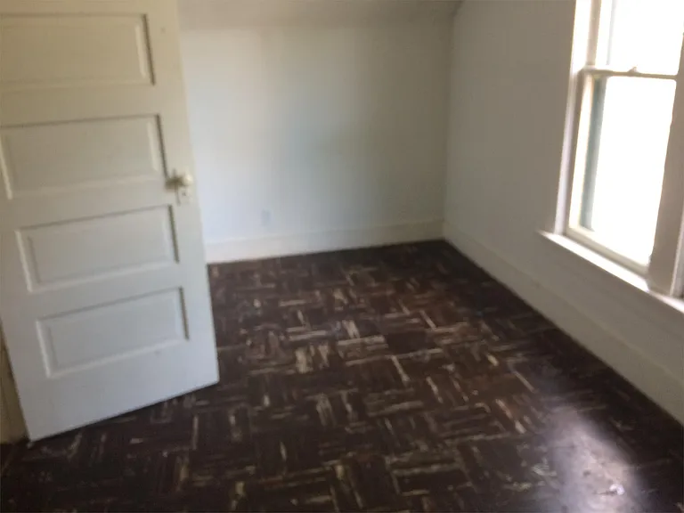 409 Norwood Ave — Photo 12