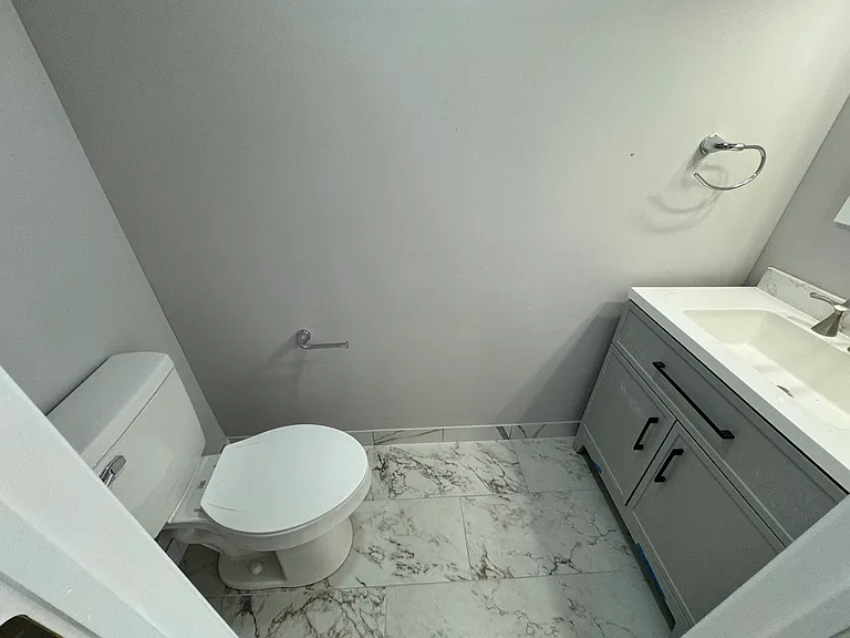 342 Communipaw Ave #1 — Photo 13