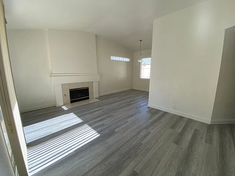 5155 W Tropicana Ave #2062 — Photo 3