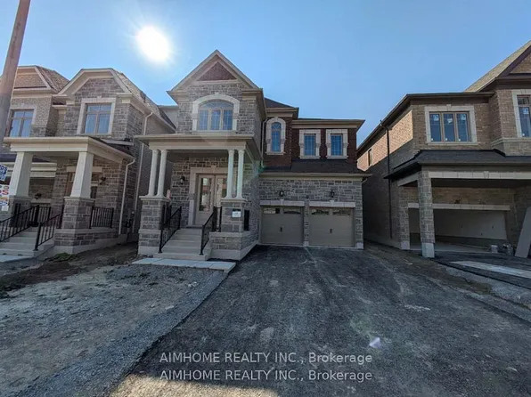 14 Cinquefoil St #3, Richmond Hill, ON L4E 1J9