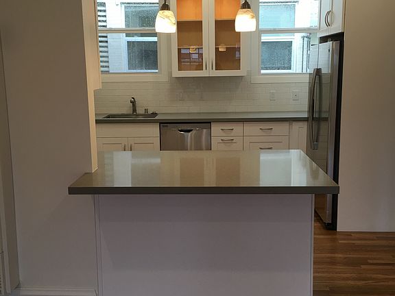 4th image of 367 Grand Ave APT 5