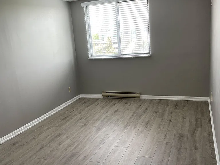 75 Ellen St #508 — Photo 7
