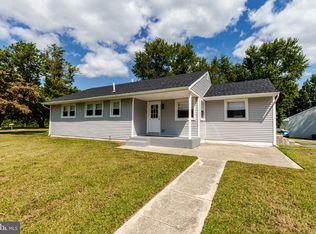 3 Donna Dr, Pedricktown, NJ 08067