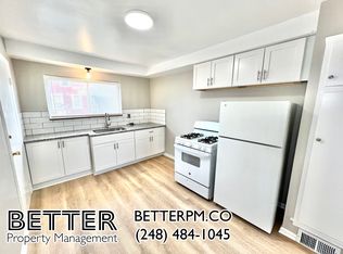 15341 E Nine Mile Rd APT B, Eastpointe, MI 48021