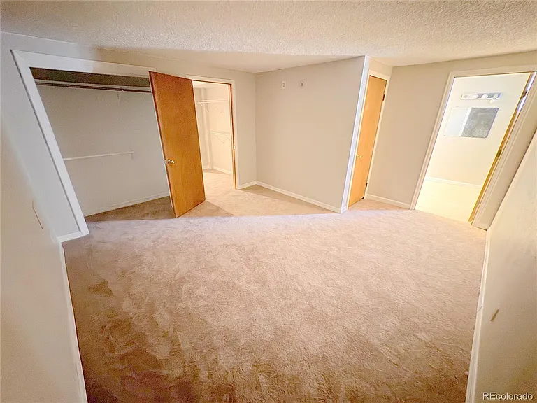 8674 Bluegrass Cir — Photo 19