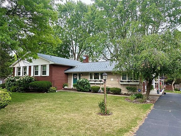 2nd image of 300 Fletcher Dr