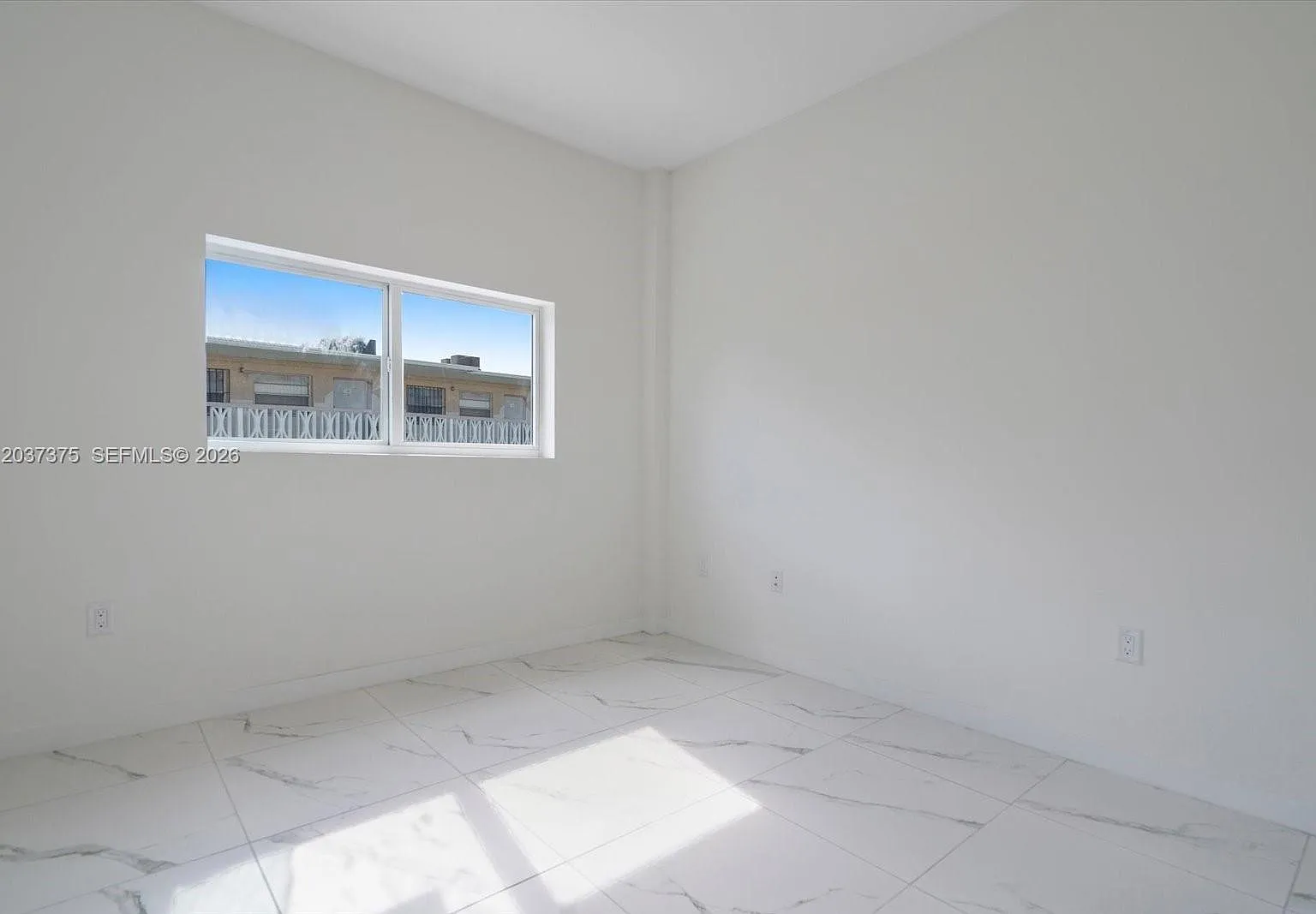 3 bed, 2.0 bath, $2,890 — Photo 2