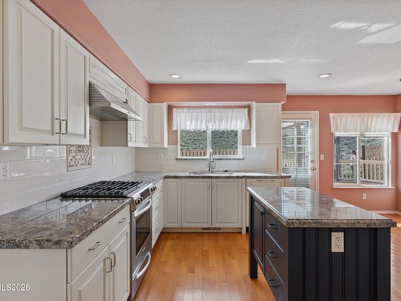 3rd image of 5524 Tappan Dr