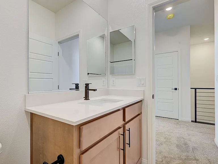 7681 N Jones Blvd — Photo 30