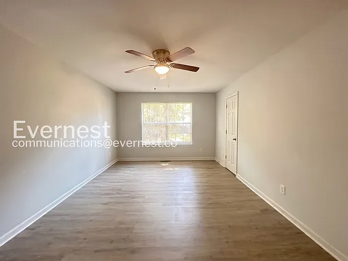 1533 Northcut Ct — Photo 10