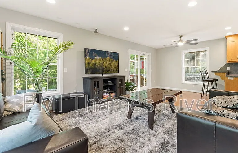 62 Terry Rd — Photo 17