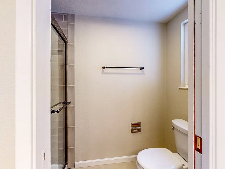 2146 Rivera Dr — Photo 40