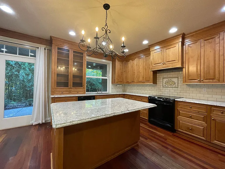 11234 SW Maypark Ct — Photo 8
