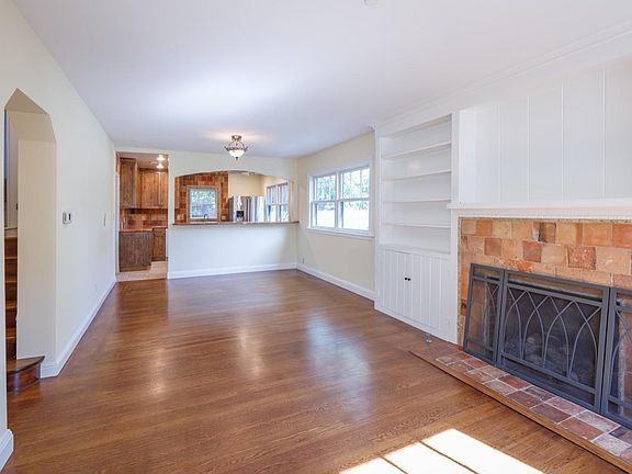 2nd image of 2020 - 2022 5th Avenue