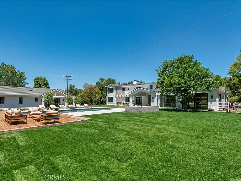 24044 Long Valley Rd — Photo 49