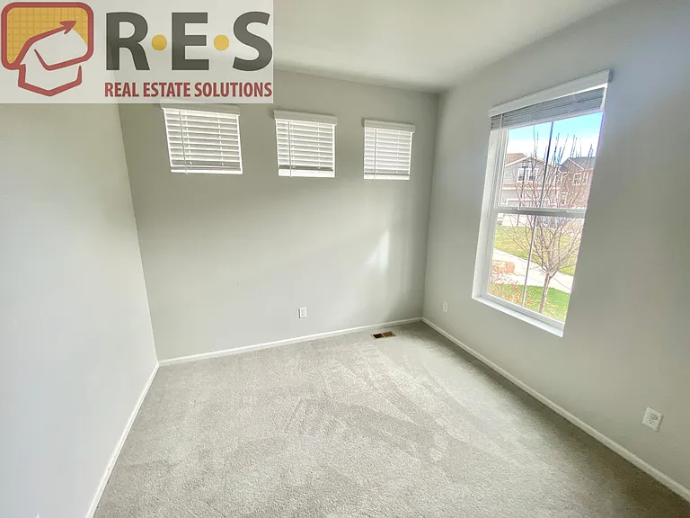7188 Finsberry Way — Photo 10