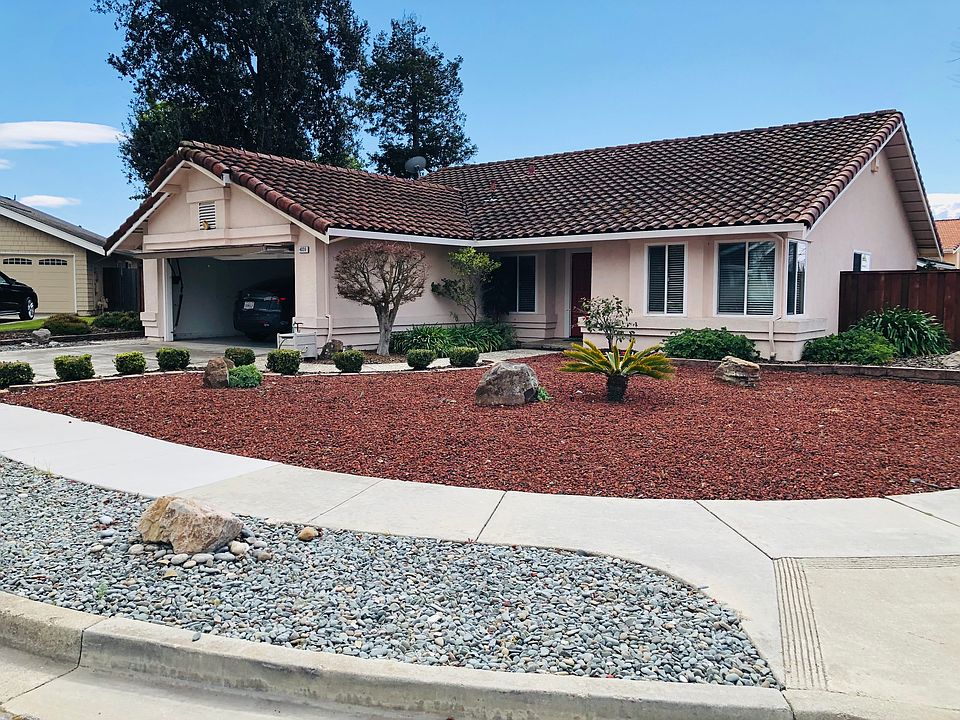 1st image of 4030 Heron Pl