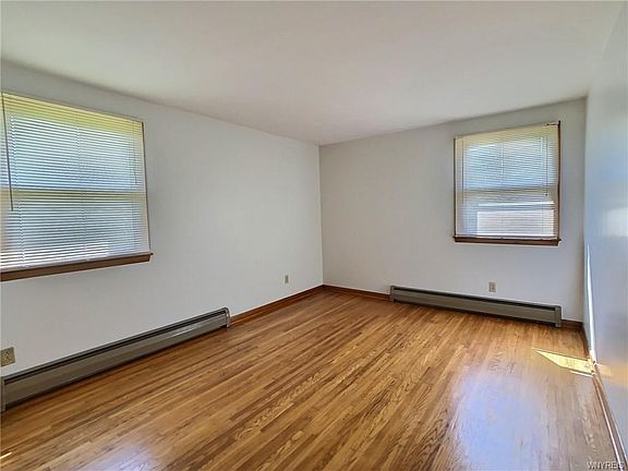 2nd image of 235 Woodcrest Dr