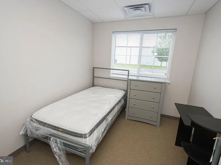 123 Bateman St #2-206C — Photo 32