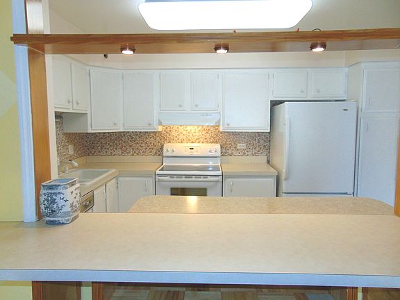 5th image of 250 Ridge Ave APT 3D
