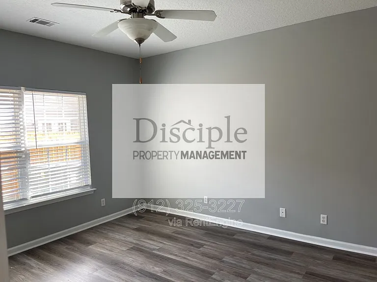 24 Cypress Ln — Photo 8