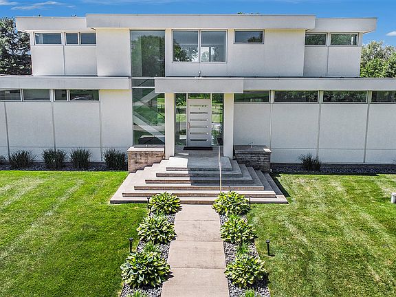 5th image of 1735 Fairview Ct