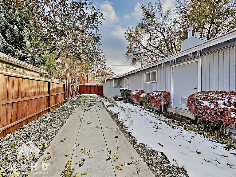 942 Curti Dr — Photo 11