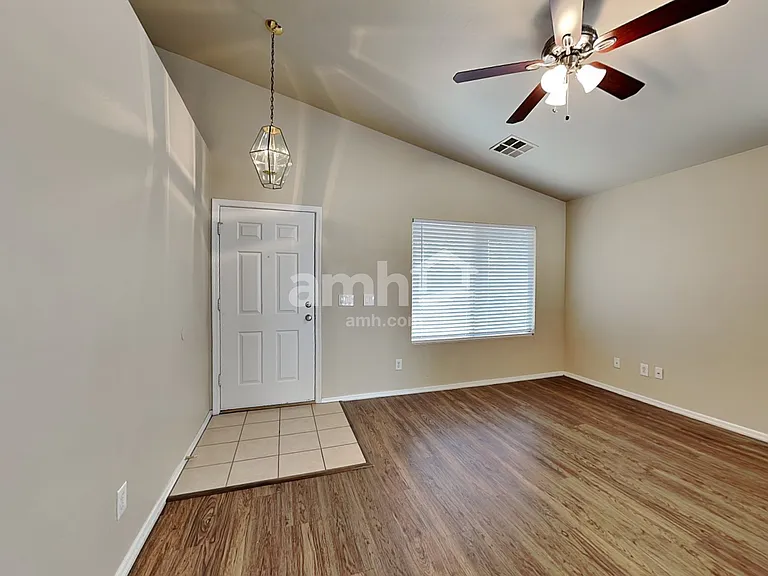 16660 W Cottonwood St — Photo 7